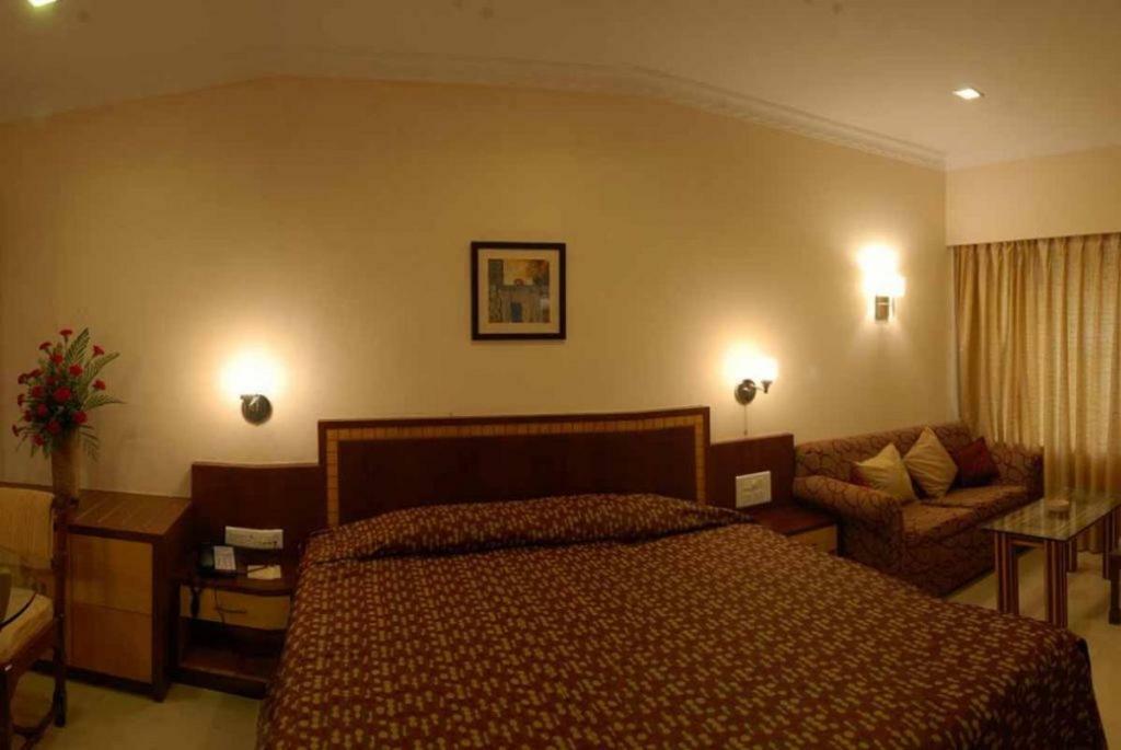 Hotel Juhu Plaza Bombay Eksteriør billede